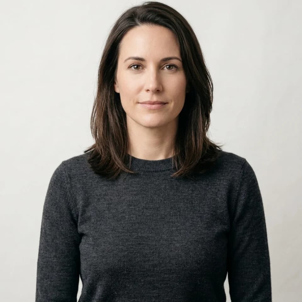 Minimal About-Page Portrait Pixshop preview