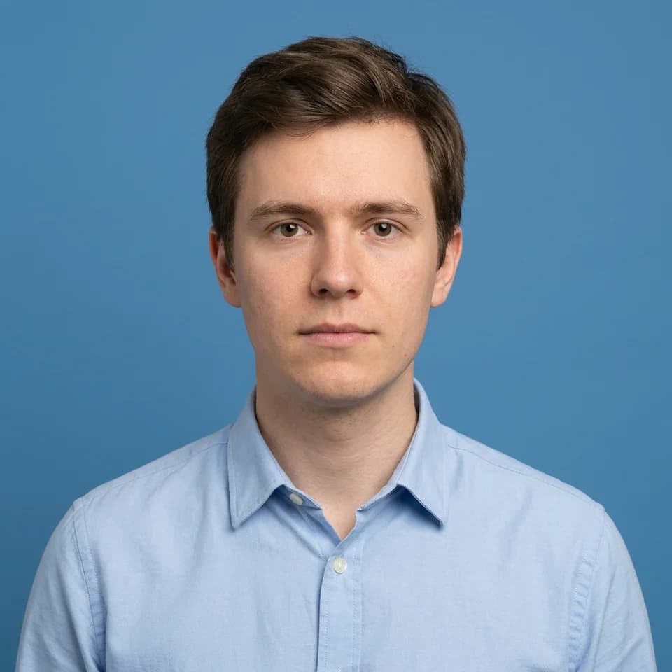 ID Picture — Blue Background, Collared shirt Pixshop preview