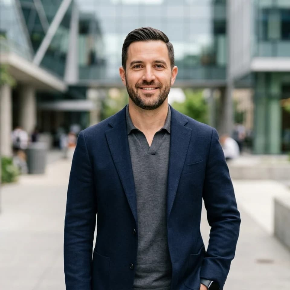 Campus Exterior Portrait Pixshop preview